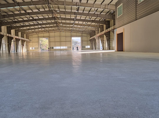 耐磨地坪有哪几种?具体的施工步骤?